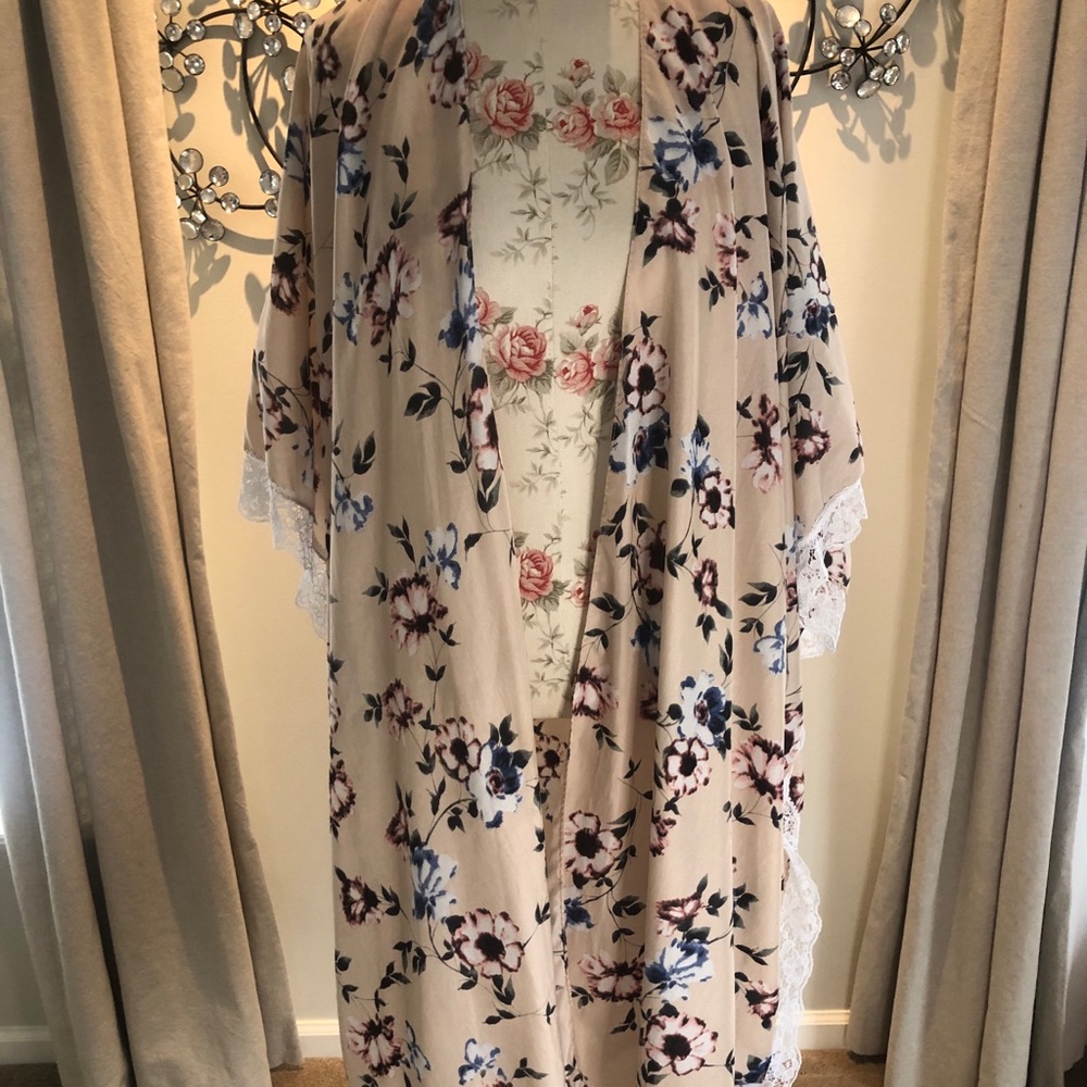 Floral kimono